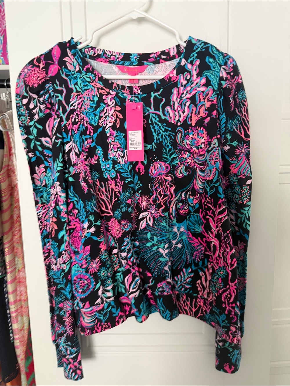 NWT Lilly Pulitzer Jansen Sweatshirt in Onyx Twilight Coral Size Large
